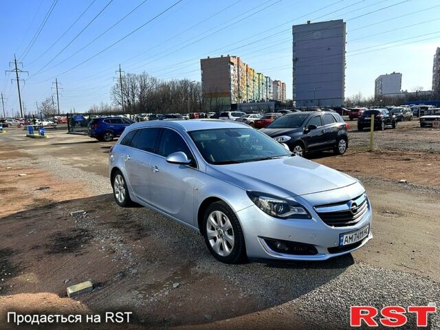 Серый Опель Инсигния, объемом двигателя 2 л и пробегом 214 тыс. км за 11200 $, фото 4 на Automoto.ua