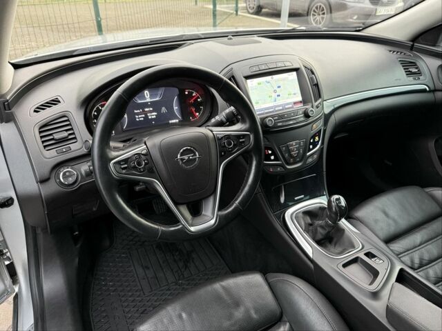 Серый Опель Инсигния, объемом двигателя 2 л и пробегом 212 тыс. км за 10650 $, фото 11 на Automoto.ua