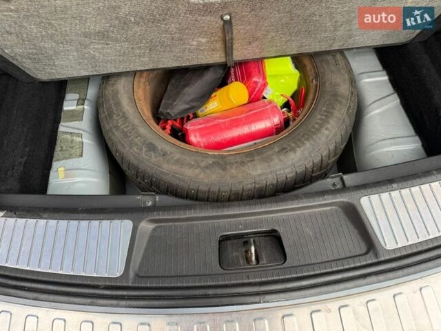 Сірий Опель Інсігнія, об'ємом двигуна 1.96 л та пробігом 179 тис. км за 12800 $, фото 26 на Automoto.ua