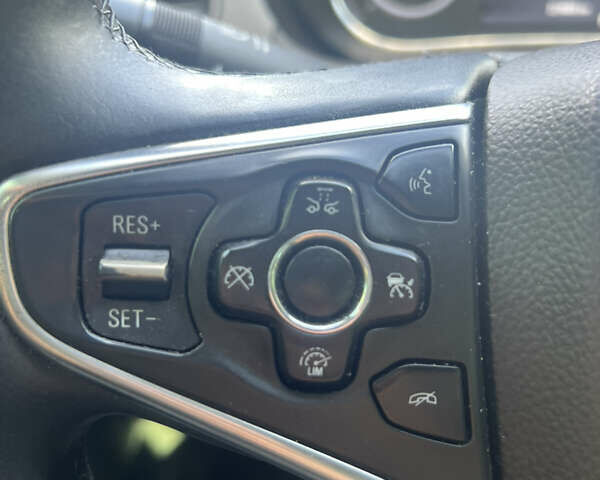 Серый Опель Инсигния, объемом двигателя 1.6 л и пробегом 224 тыс. км за 11500 $, фото 17 на Automoto.ua