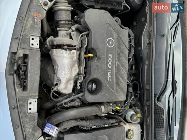 Сірий Опель Інсігнія, об'ємом двигуна 1.96 л та пробігом 179 тис. км за 12800 $, фото 34 на Automoto.ua
