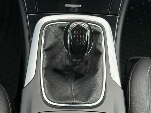 Серый Опель Инсигния, объемом двигателя 2 л и пробегом 212 тыс. км за 10650 $, фото 22 на Automoto.ua