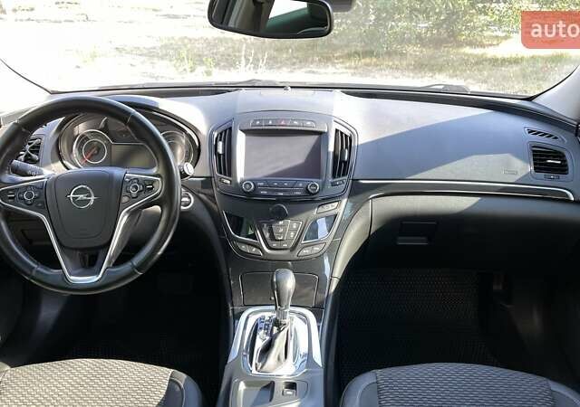 Сірий Опель Інсігнія, об'ємом двигуна 1.6 л та пробігом 198 тис. км за 11250 $, фото 8 на Automoto.ua