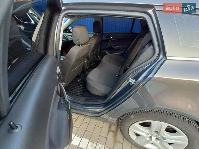 Серый Опель Инсигния, объемом двигателя 1.6 л и пробегом 265 тыс. км за 10500 $, фото 9 на Automoto.ua