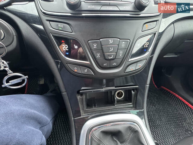 Сірий Опель Інсігнія, об'ємом двигуна 1.96 л та пробігом 176 тис. км за 14100 $, фото 34 на Automoto.ua