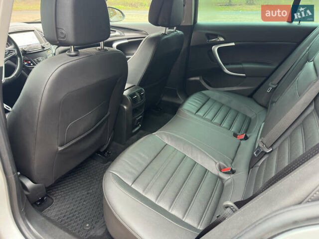 Серый Опель Инсигния, объемом двигателя 1.96 л и пробегом 213 тыс. км за 9900 $, фото 8 на Automoto.ua