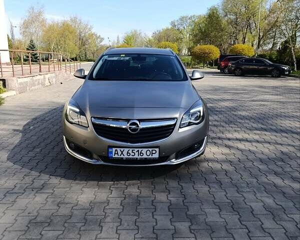 Серый Опель Инсигния, объемом двигателя 1.96 л и пробегом 298 тыс. км за 9799 $, фото 6 на Automoto.ua