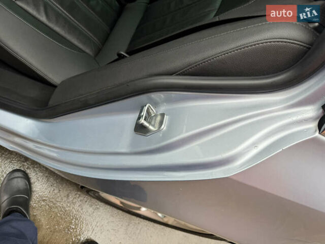 Сірий Опель Інсігнія, об'ємом двигуна 1.96 л та пробігом 176 тис. км за 14100 $, фото 11 на Automoto.ua