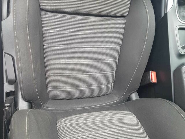 Серый Опель Инсигния, объемом двигателя 1.6 л и пробегом 213 тыс. км за 10500 $, фото 8 на Automoto.ua