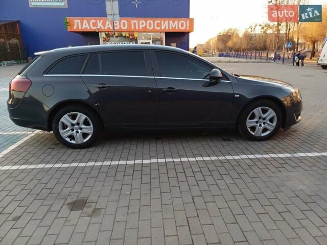 Серый Опель Инсигния, объемом двигателя 1.6 л и пробегом 265 тыс. км за 10500 $, фото 5 на Automoto.ua