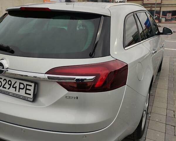 Серый Опель Инсигния, объемом двигателя 1.6 л и пробегом 220 тыс. км за 8700 $, фото 1 на Automoto.ua