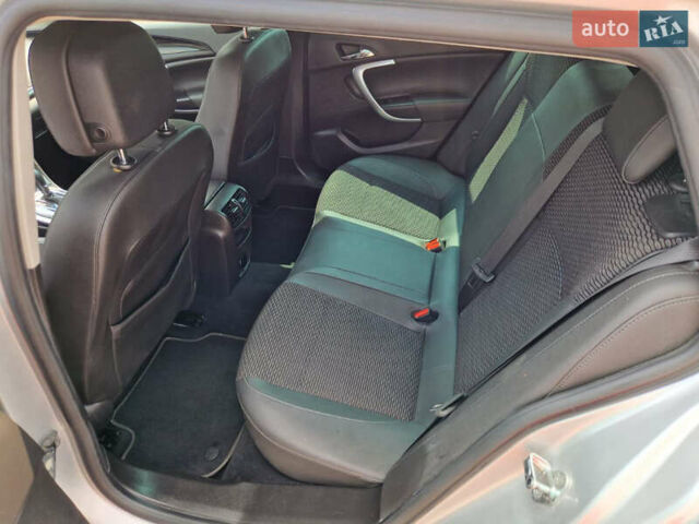 Серый Опель Инсигния, объемом двигателя 2 л и пробегом 208 тыс. км за 12900 $, фото 13 на Automoto.ua