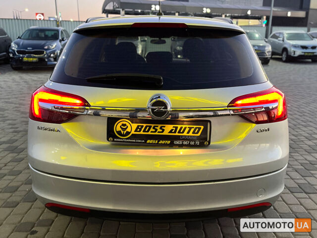 Сірий Опель Інсігнія, об'ємом двигуна 1.6 л та пробігом 208 тис. км за 9800 $, фото 5 на Automoto.ua