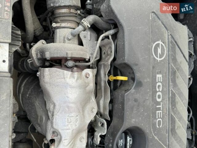 Сірий Опель Інсігнія, об'ємом двигуна 1.96 л та пробігом 179 тис. км за 12800 $, фото 35 на Automoto.ua