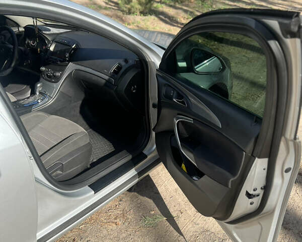 Серый Опель Инсигния, объемом двигателя 1.6 л и пробегом 224 тыс. км за 11500 $, фото 13 на Automoto.ua