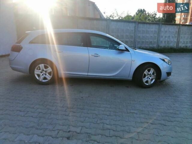 Серый Опель Инсигния, объемом двигателя 1.6 л и пробегом 250 тыс. км за 10400 $, фото 6 на Automoto.ua