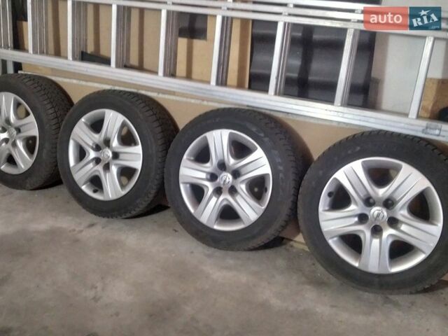 Серый Опель Инсигния, объемом двигателя 1.96 л и пробегом 252 тыс. км за 10700 $, фото 13 на Automoto.ua