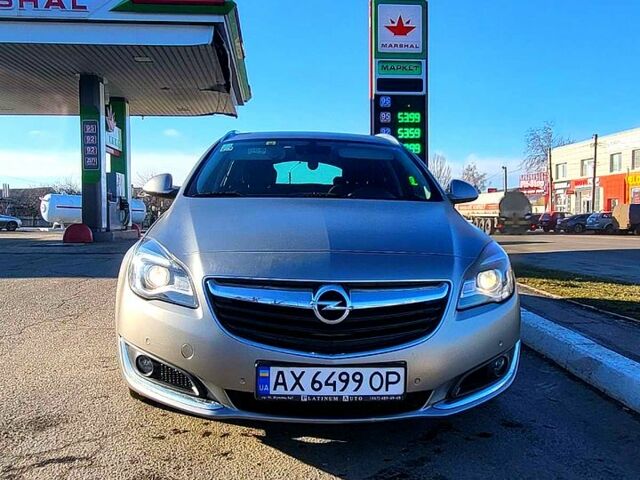 Серый Опель Инсигния, объемом двигателя 2 л и пробегом 294 тыс. км за 10500 $, фото 1 на Automoto.ua