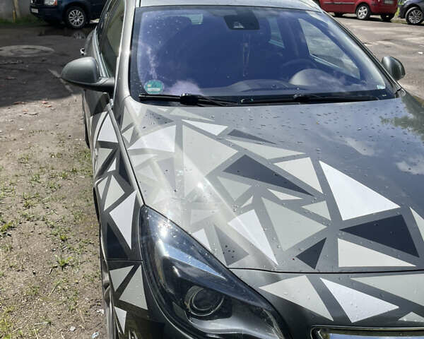 Сірий Опель Інсігнія, об'ємом двигуна 2 л та пробігом 259 тис. км за 14000 $, фото 6 на Automoto.ua