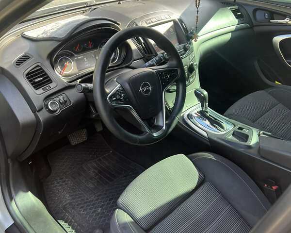 Серый Опель Инсигния, объемом двигателя 1.6 л и пробегом 224 тыс. км за 11500 $, фото 10 на Automoto.ua