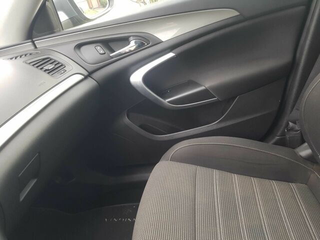 Серый Опель Инсигния, объемом двигателя 1.6 л и пробегом 213 тыс. км за 10500 $, фото 22 на Automoto.ua