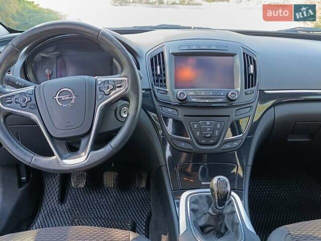 Серый Опель Инсигния, объемом двигателя 1.96 л и пробегом 298 тыс. км за 9799 $, фото 8 на Automoto.ua