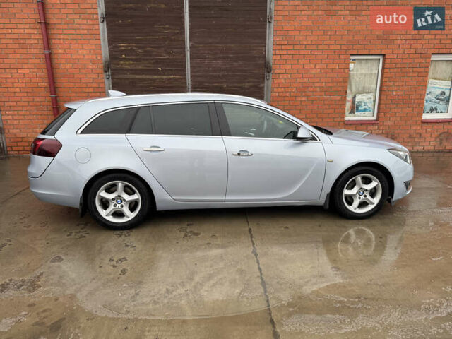 Сірий Опель Інсігнія, об'ємом двигуна 1.96 л та пробігом 176 тис. км за 14100 $, фото 4 на Automoto.ua