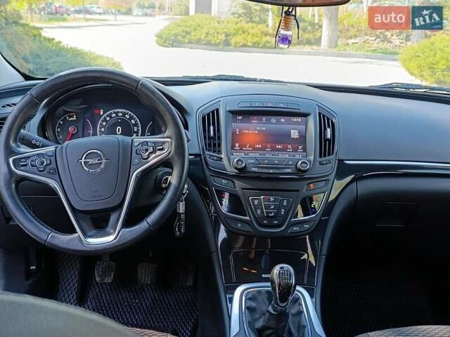 Серый Опель Инсигния, объемом двигателя 1.96 л и пробегом 298 тыс. км за 9799 $, фото 9 на Automoto.ua