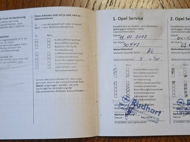 Сірий Опель Інсігнія, об'ємом двигуна 1.6 л та пробігом 216 тис. км за 10500 $, фото 10 на Automoto.ua