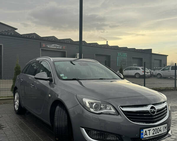 Сірий Опель Інсігнія, об'ємом двигуна 1.6 л та пробігом 258 тис. км за 10899 $, фото 2 на Automoto.ua