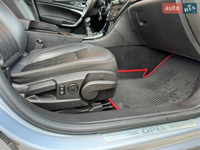 Сірий Опель Інсігнія, об'ємом двигуна 1.96 л та пробігом 179 тис. км за 12800 $, фото 31 на Automoto.ua