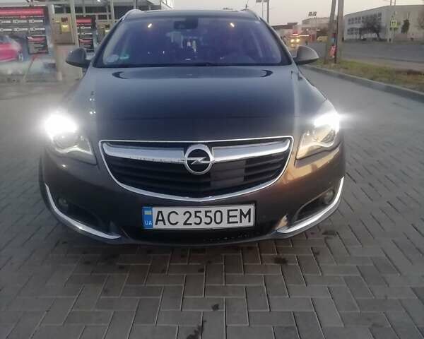 Серый Опель Инсигния, объемом двигателя 1.6 л и пробегом 248 тыс. км за 10999 $, фото 1 на Automoto.ua