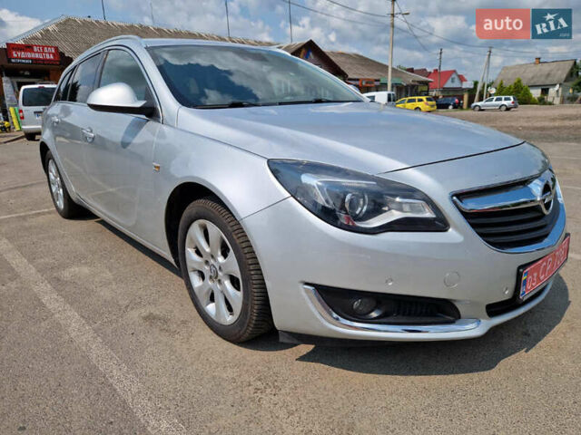 Серый Опель Инсигния, объемом двигателя 2 л и пробегом 208 тыс. км за 12900 $, фото 3 на Automoto.ua
