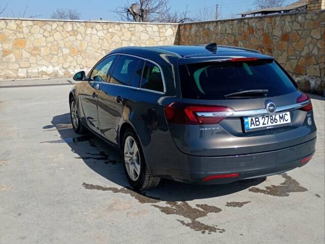 Сірий Опель Інсігнія, об'ємом двигуна 1.6 л та пробігом 183 тис. км за 10500 $, фото 3 на Automoto.ua