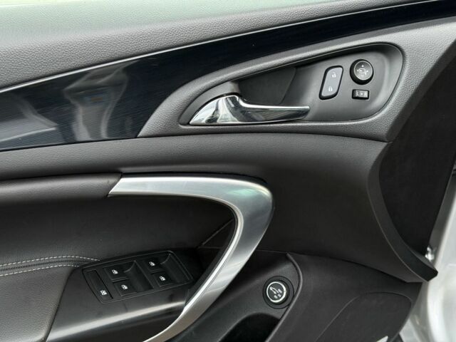 Серый Опель Инсигния, объемом двигателя 2 л и пробегом 212 тыс. км за 10650 $, фото 10 на Automoto.ua