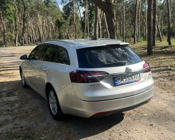 Серый Опель Инсигния, объемом двигателя 1.6 л и пробегом 224 тыс. км за 11500 $, фото 6 на Automoto.ua