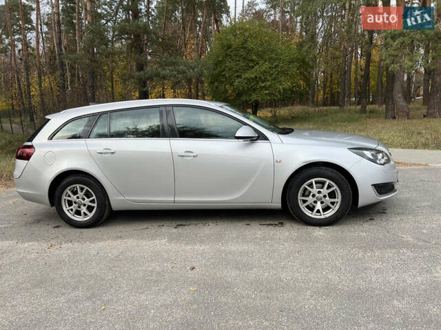 Сірий Опель Інсігнія, об'ємом двигуна 1.6 л та пробігом 250 тис. км за 10500 $, фото 1 на Automoto.ua