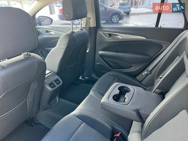 Сірий Опель Інсігнія, об'ємом двигуна 1.6 л та пробігом 255 тис. км за 13700 $, фото 27 на Automoto.ua