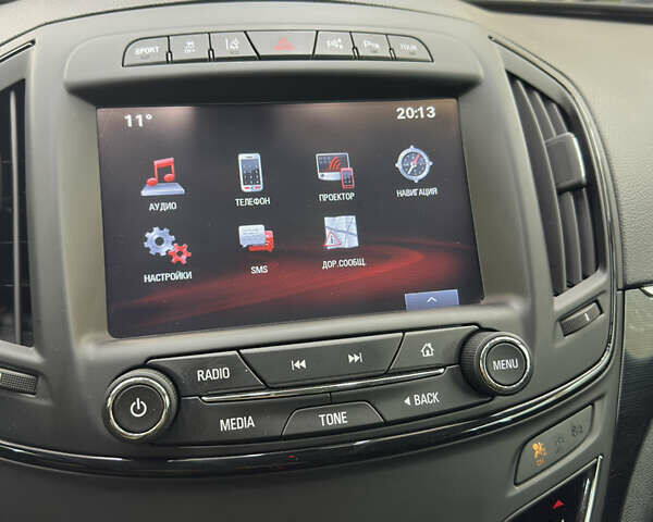 Серый Опель Инсигния, объемом двигателя 2 л и пробегом 202 тыс. км за 12500 $, фото 2 на Automoto.ua