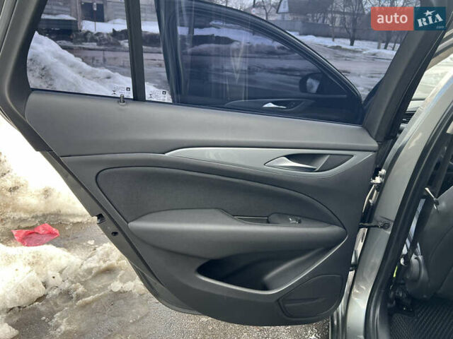 Сірий Опель Інсігнія, об'ємом двигуна 1.6 л та пробігом 255 тис. км за 13700 $, фото 28 на Automoto.ua