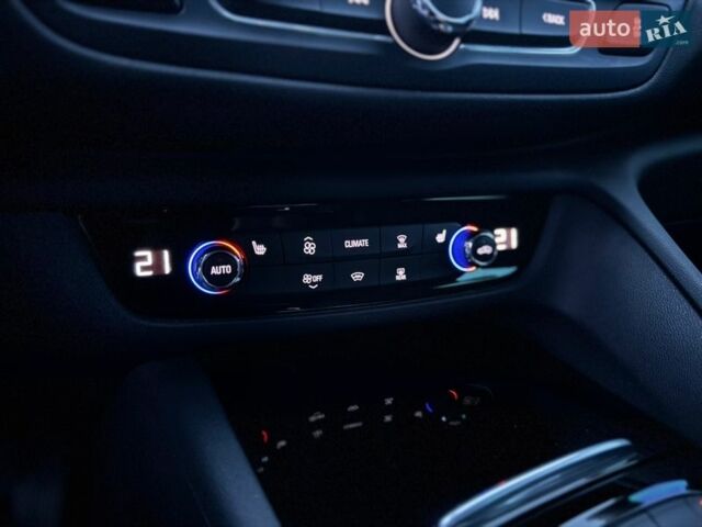 Сірий Опель Інсігнія, об'ємом двигуна 1.96 л та пробігом 210 тис. км за 14800 $, фото 36 на Automoto.ua