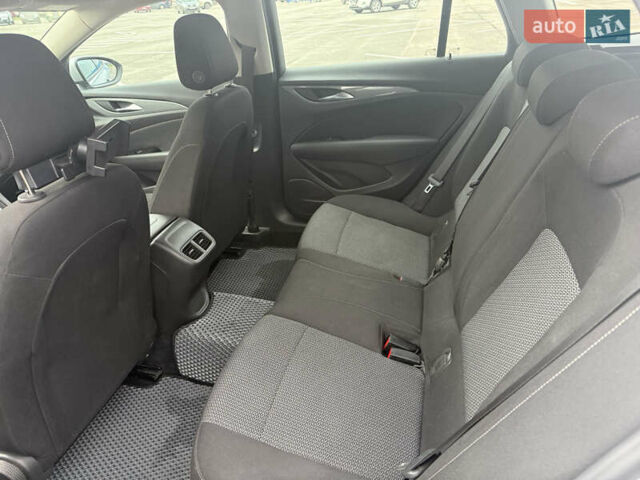 Серый Опель Инсигния, объемом двигателя 2 л и пробегом 213 тыс. км за 13900 $, фото 13 на Automoto.ua