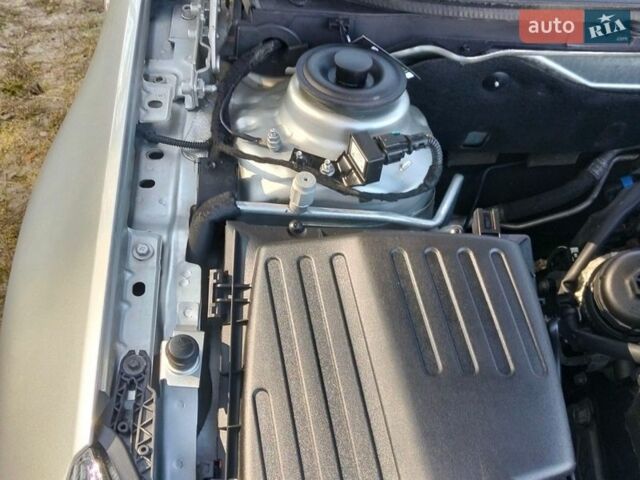 Сірий Опель Інсігнія, об'ємом двигуна 1.96 л та пробігом 176 тис. км за 11300 $, фото 23 на Automoto.ua