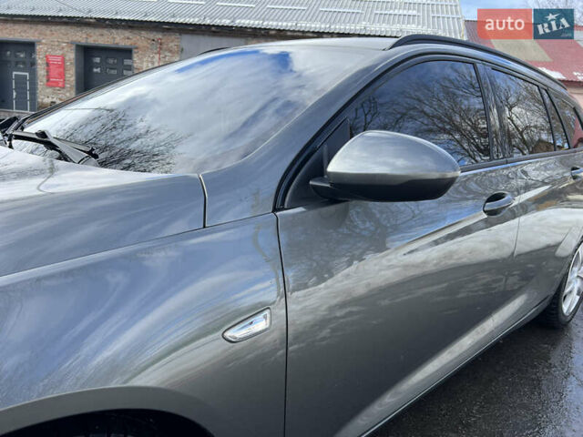 Сірий Опель Інсігнія, об'ємом двигуна 1.6 л та пробігом 255 тис. км за 13700 $, фото 11 на Automoto.ua