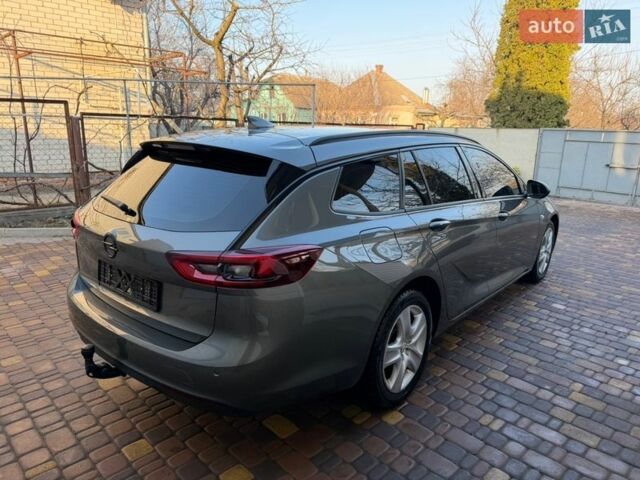 Сірий Опель Інсігнія, об'ємом двигуна 1.6 л та пробігом 255 тис. км за 12950 $, фото 5 на Automoto.ua