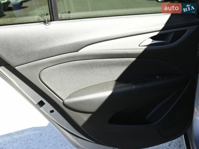 Серый Опель Инсигния, объемом двигателя 1.96 л и пробегом 114 тыс. км за 16800 $, фото 25 на Automoto.ua