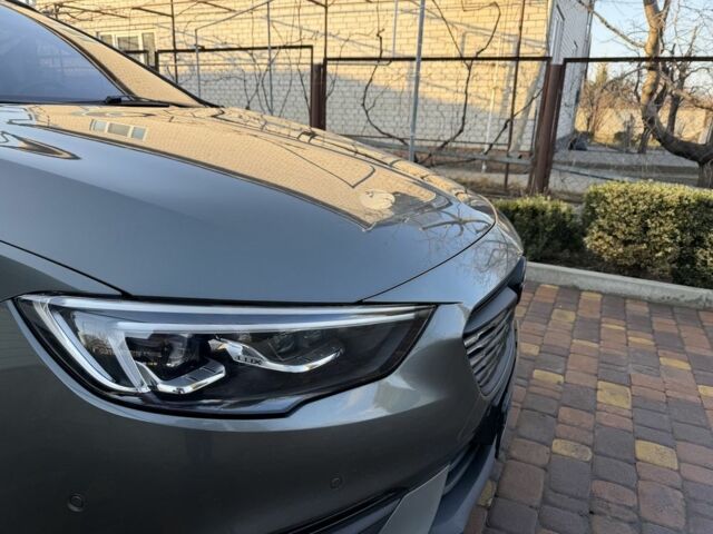 Серый Опель Инсигния, объемом двигателя 1.6 л и пробегом 255 тыс. км за 12950 $, фото 8 на Automoto.ua