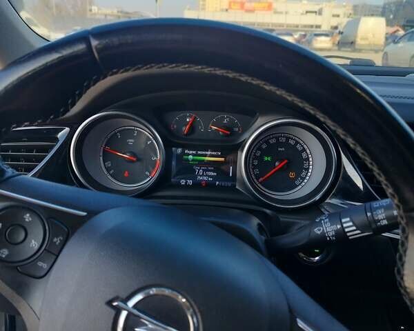 Серый Опель Инсигния, объемом двигателя 1.6 л и пробегом 255 тыс. км за 13400 $, фото 15 на Automoto.ua