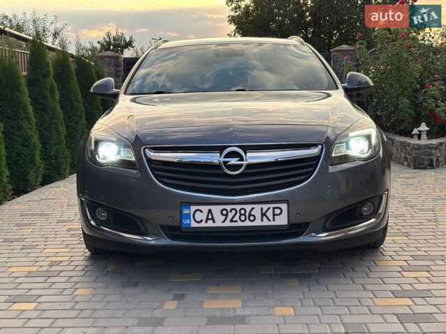 Сірий Опель Інсігнія, об'ємом двигуна 1.96 л та пробігом 226 тис. км за 13499 $, фото 3 на Automoto.ua