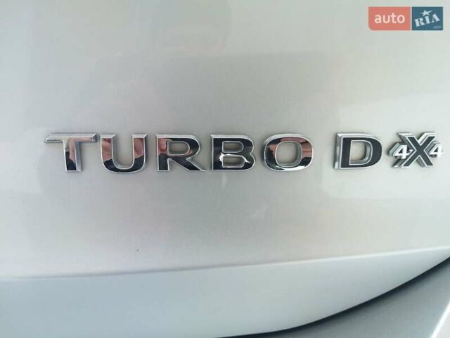 Серый Опель Инсигния, объемом двигателя 1.96 л и пробегом 114 тыс. км за 17300 $, фото 5 на Automoto.ua